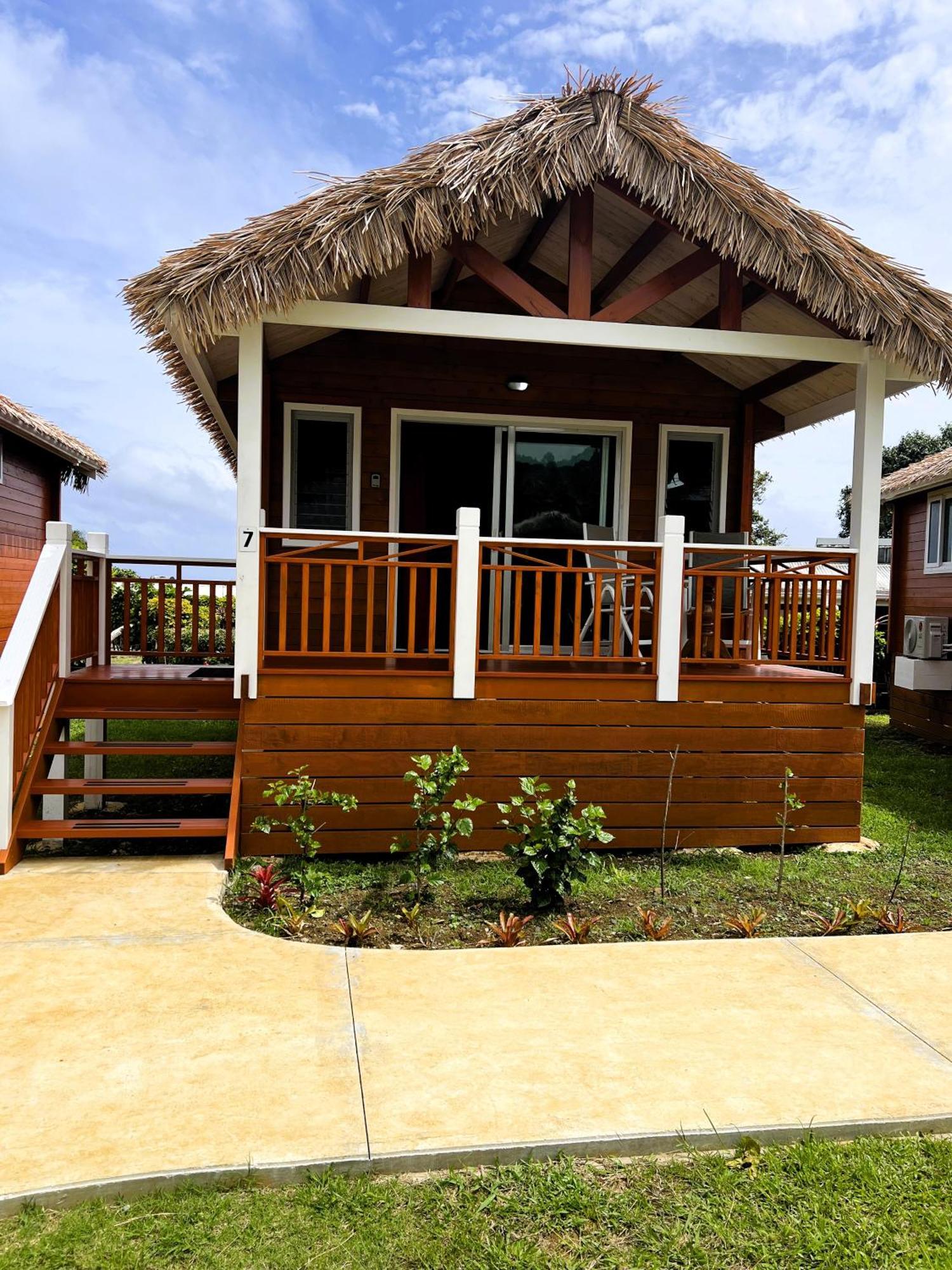 Red Hibiscus Villas Rarotonga Exteriör bild